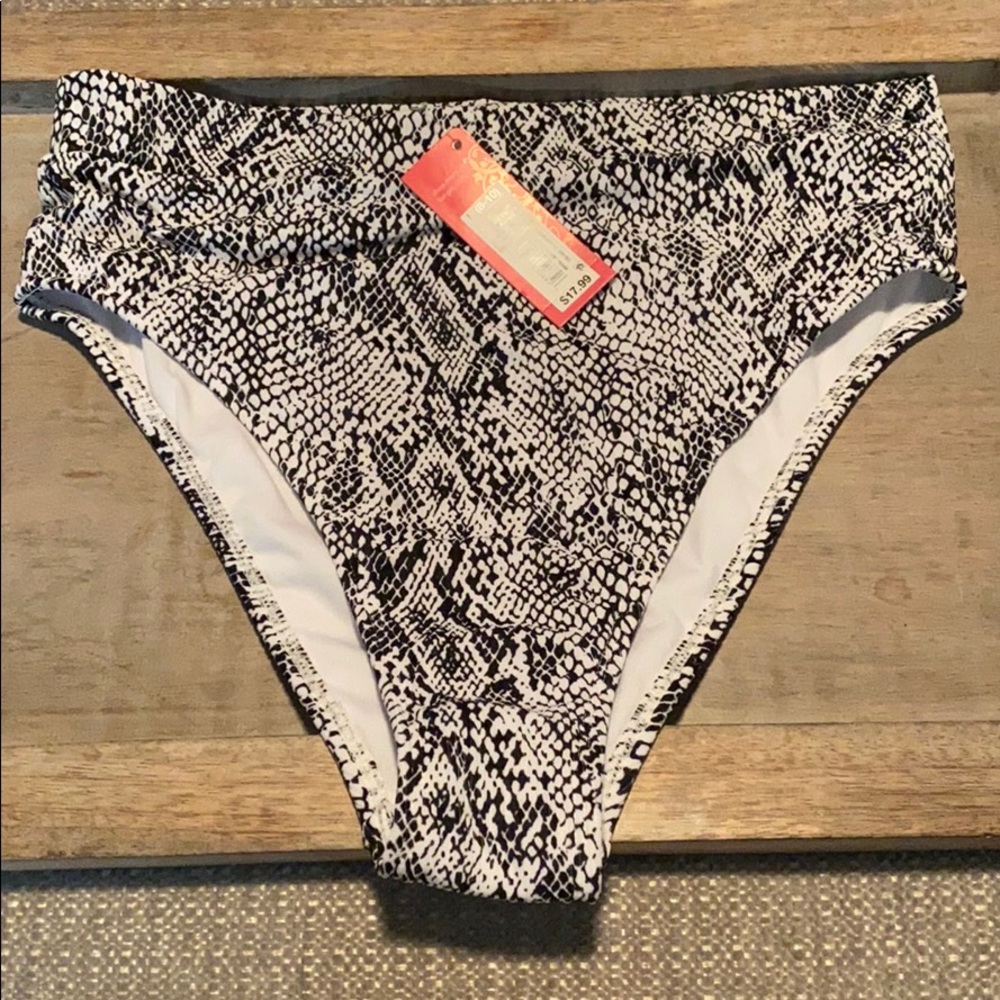 Xhilaration snakeskin bottoms high leg high waist